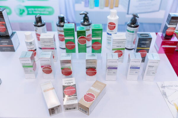 Workshop "Chiến Lược Điều Trị Mụn Kháng Trị Và Rối Loạn Hệ Vi Sinh Da" - larimedical